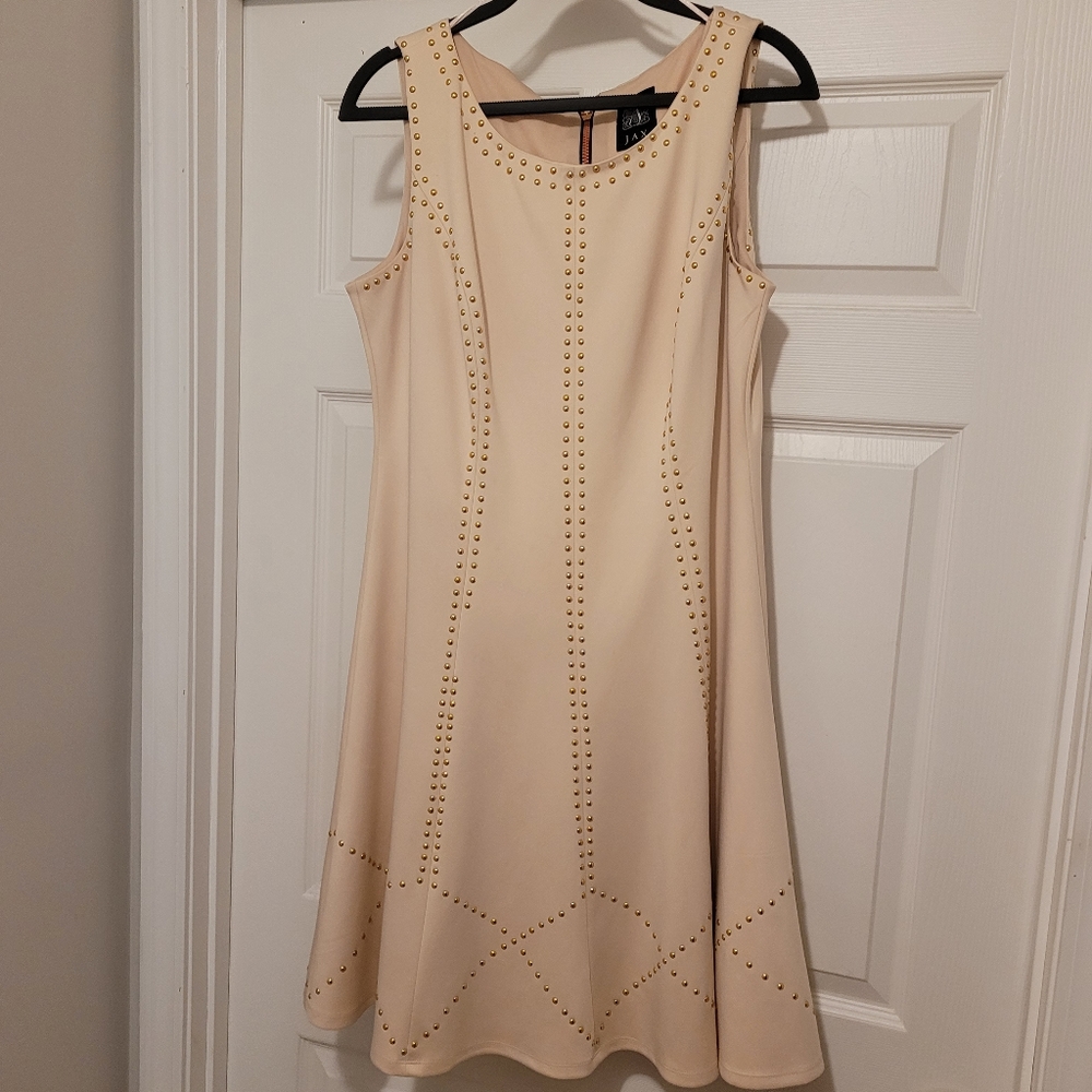 Sleeveless A-line embellished dress